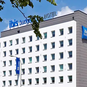 Ibis Budget Reduta Polen