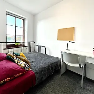 Pro-invest House , Breslavia Polonia