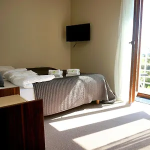 Modlin Airport Habitación en casa particular